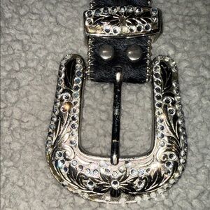 B.B. Simon Cream and Silver Belt